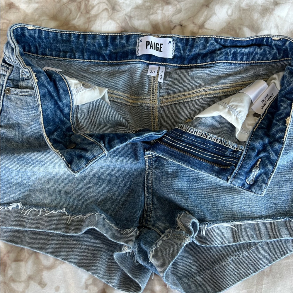 PAIGE Vintage Jimmy Jimmy Cutoff High‎ Waisted Denim Shorts, Size 28 - Picture 4 of 7